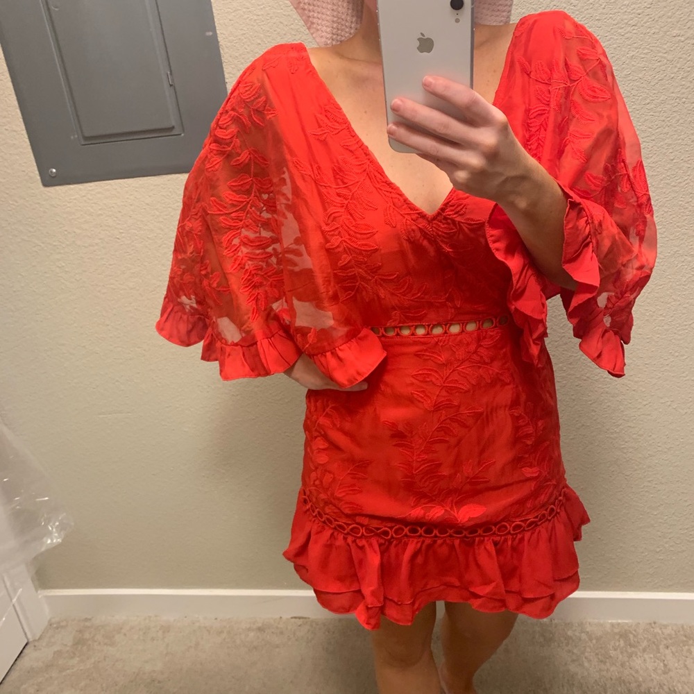 Goodnight Macaroon Red Embroided dress - Picture 3 of 4